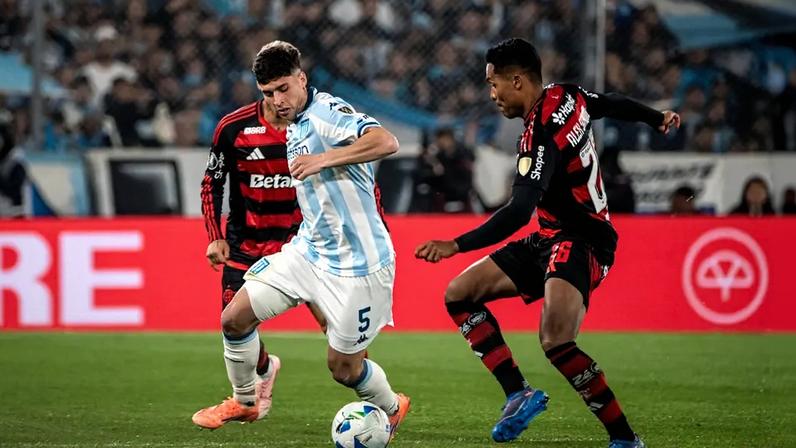 Juan Nardoni em Racing x Flamengo, pela Libertadores 2025. Foto: Divulgação/Racing