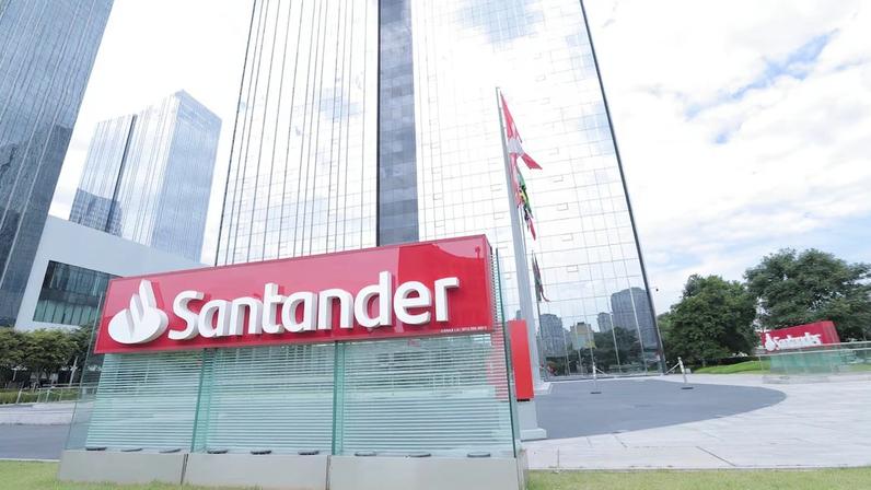 Sede do Santander Brasil em São Paulo: lucro líquido gerencial ficou dentro da expectativa de R$ 4,09 bilhões estimada pelo consenso de analistas consultados pela Bloomberg