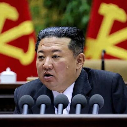 Kim Jong-un diz que Coreia do Norte pode ter relação com EUA se reconhecida como potência nuclear