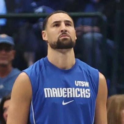 Mavericks abrem espaço para troca de Klay Thompson