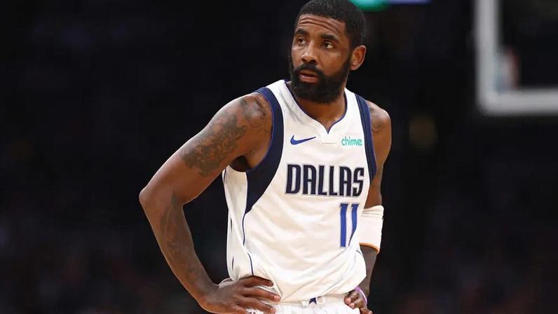 Kyrie Irving em ação pelo Dallas Mavericks na NBA (Foto: Divulgação)