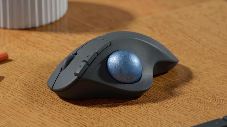 © Logitech
