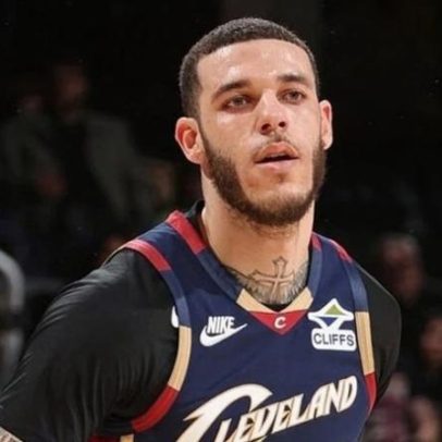Cavaliers e Hornets negociam troca envolvendo Lonzo Ball