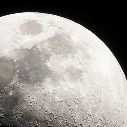 Elon Musk planeja construir cidade lunar para gerenciar satélites