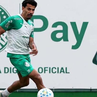 Lucas Evangelista treina com elenco do Palmeiras e pode retornar aos gramados