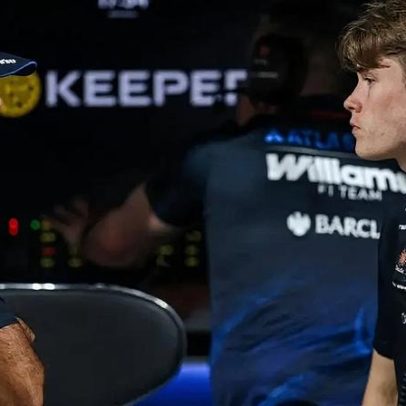 Piloto da Williams sofre capotagem em acidente na Fórmula 1; vídeo