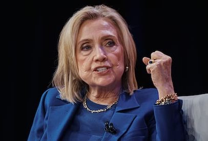 Hillary Clinton diz à Câmara não lembrar de encontros com Epstein