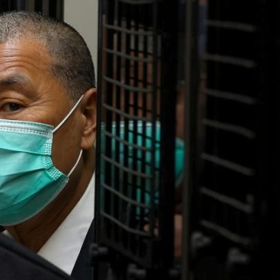 Jimmy Lai é condenado a 20 anos em caso de segurança nacional