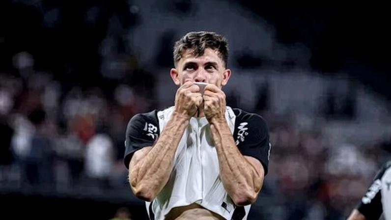 Gabriel Paulista, do Corinthians, comemora seu gol marcado sobre o RB Bragantino durante partida válida pela 3ª rodada do Campeonato Brasileiro (Série A)