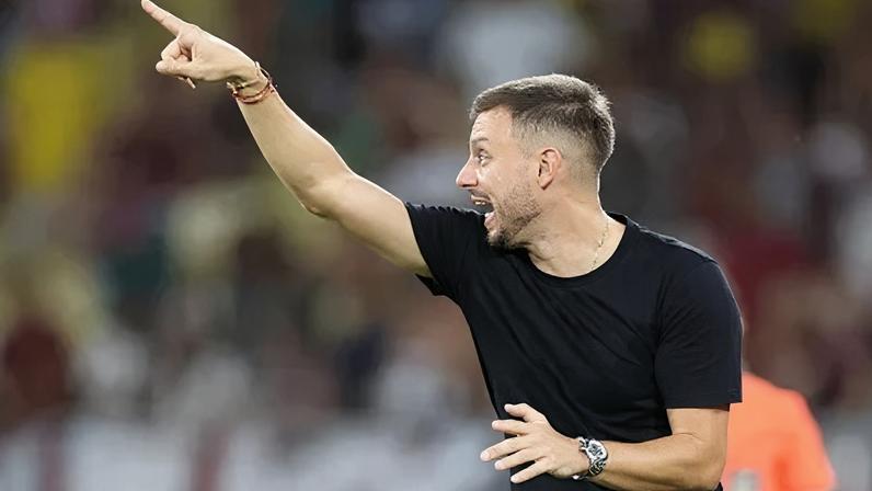 Martin Anselmi durante jogo do Botafogo
