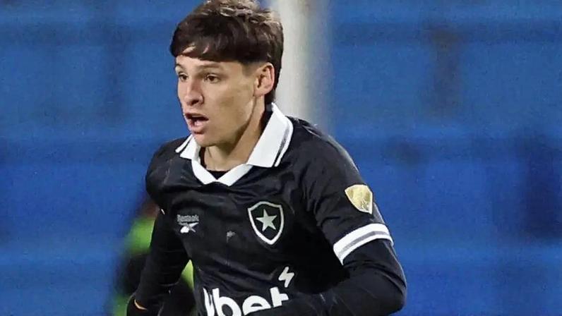 Álvaro Montoro em ação pelo Botafogo contra o Nacional Potosí pela Libertadores (Foto: Vítor Silva / Botafogo)