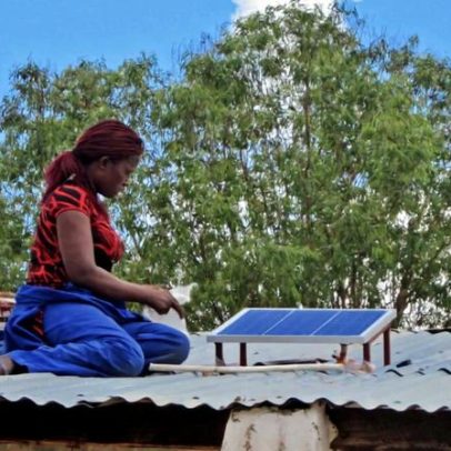 O boom solar no Malawi deixa legado tóxico de resíduos de chumbo