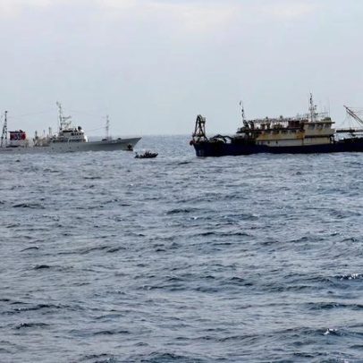 Japão apreende barco pesqueiro chinês e prende capitão