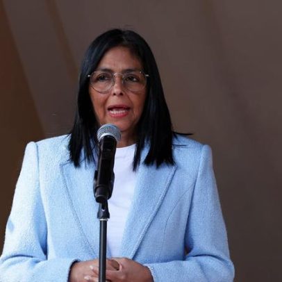 Kallas propõe suspender sanções contra Delcy Rodríguez