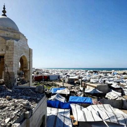 Ramadã começa em Gaza, em meio a mesquitas destruídas