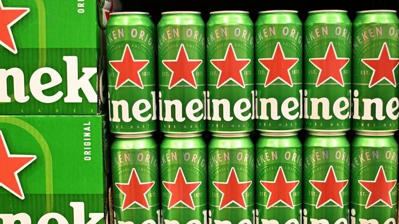 Uma das maiores cervejarias do mundo, a Heineken enfrenta o desafio de uma demanda menos aquecida por cerveja no mundo (Foto: Zed Jameson/Bloomberg)