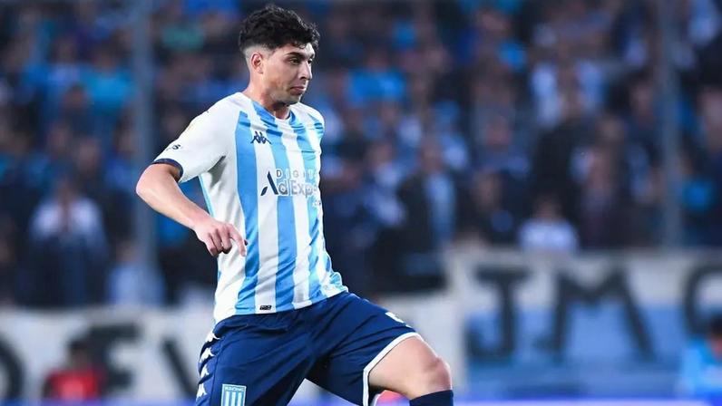 Juan Nardoni em jogo do Racing. Foto: Divulgação/Racing