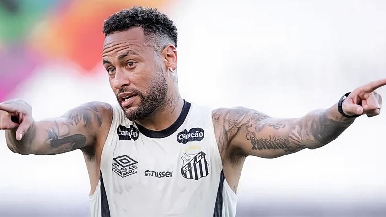 Neymar durante treino do Santos