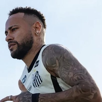 Neymar treina com elenco e se aproxima de retorno ao Santos