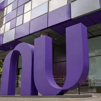 Nubank fica fora do ar; app e Pix instáveis neste sábado