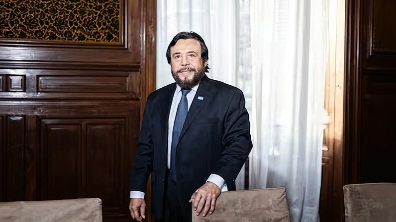 Félix Ulloa, vicepresidente de El Salvador fotografiado el miércoles en Casa de América en Madrid