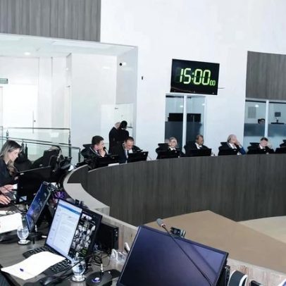 Justiça declara inconstitucional exigência da Bíblia e de Deus na Paraíba