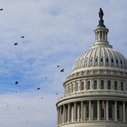 Câmara aprova projeto que exige comprovação de cidadania para eleitores nas midterms