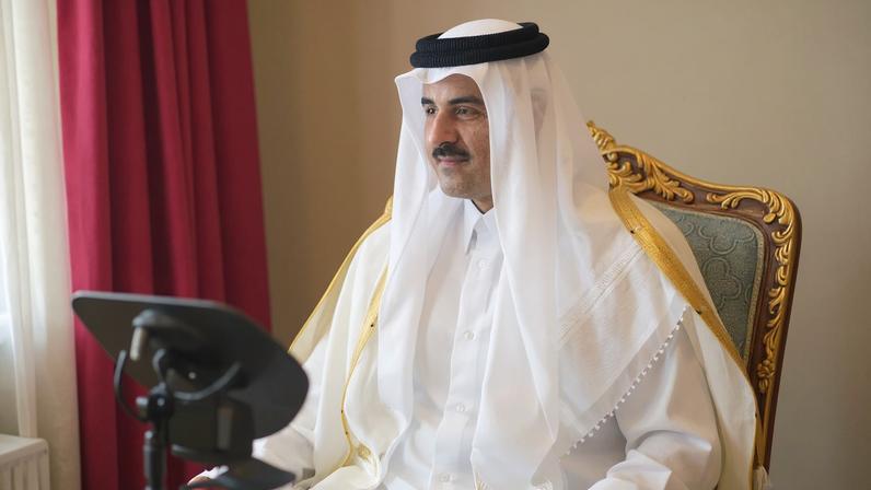 Qatar's Emir Sheikh Tamim bin Hamad Al Thani meets U.S. Secretary of State Marco Rubio (not pictured) at Amiri Diwan, in Doha, Qatar September 16, 2025. REUTERS/Nathan Howard/Pool/File Photo