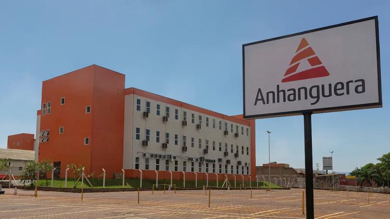 Valor das ações do grupo educacional, que tem a Anhanguera como um de suas principais marcas no ensino superior, permanece em patamar mais que duas vezes superior ao de um ano atrás