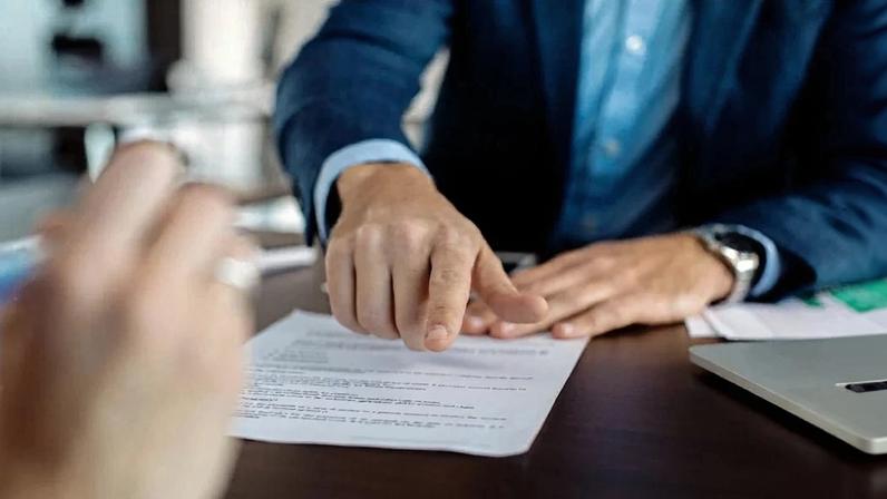 Estudos mostra que 44% abandonam processos seletivos por remuneração incompatível; falta de feedback e exigências excessivas também afetam experiência