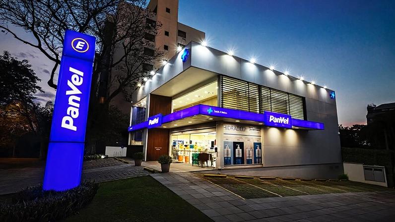 Kinea zera posição na Panvel em block trade