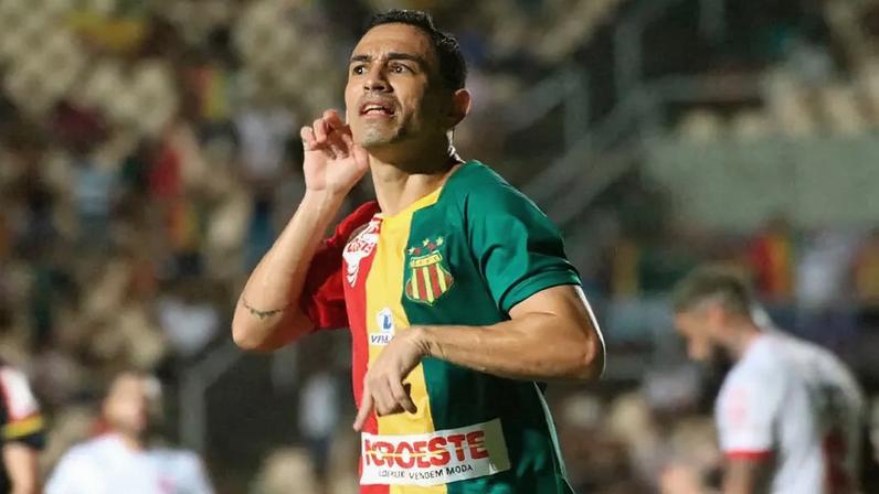 O atacante Pimentinha é conhecido no futebol maranhense (Foto: Ronald Felipe/Sampaio Corrêa)