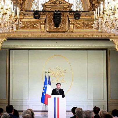 Macron pede medidas mais firmes contra o antissemitismo na França