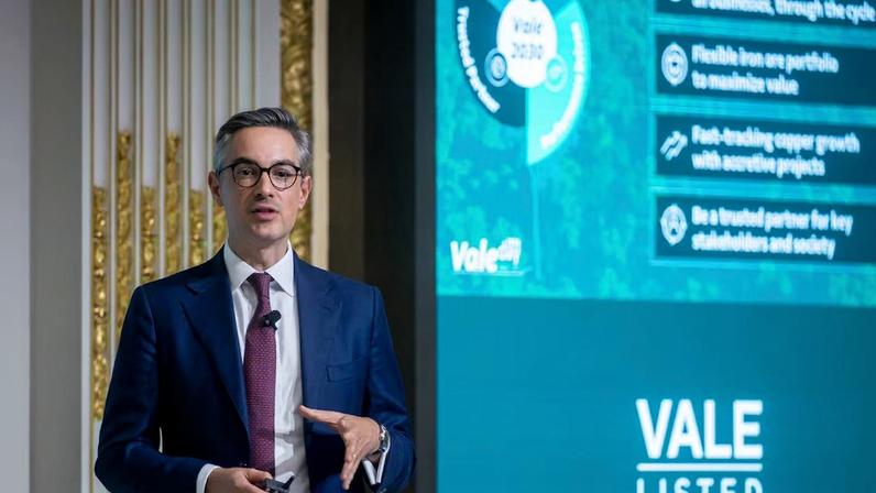 Gustavo Pimenta, CEO da Vale em evento no final de 2024: 'continuamos desenvolvendo nosso próprio portfólio de projetos'. (Foto: Michael Nagle/Bloomberg)