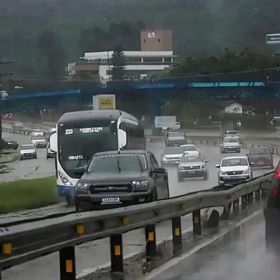 Alerta vermelho em SC para alagamentos e deslizamentos na capital