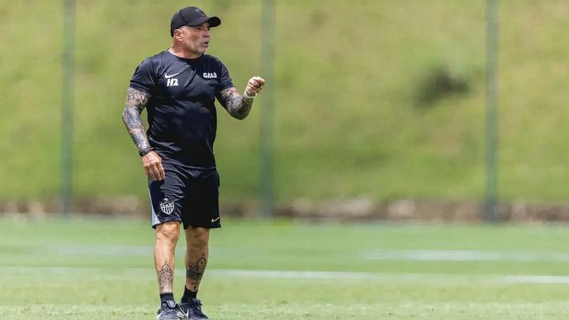 Sampaoli na cidade do Galo (Foto: Pedro Souza / Atlético)
