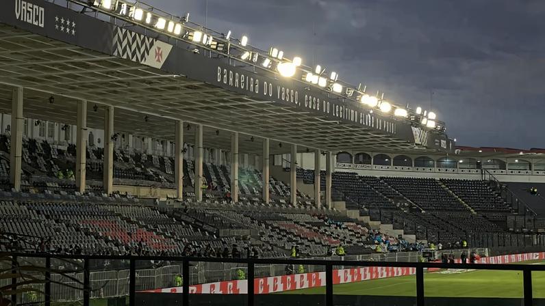 São Januário antes do jogo entre Vasco e Volta Redonda (Foto: Lucas Bayer / Lance!)