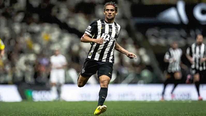 Scarpa em Atlético e América (Foto: Pedro Souza/ Atlético)