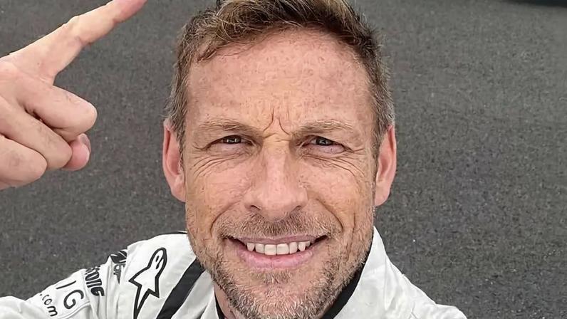 Jenson Button passa a ser representante da Aston Martin (Foto: Reprodução/Instagram)