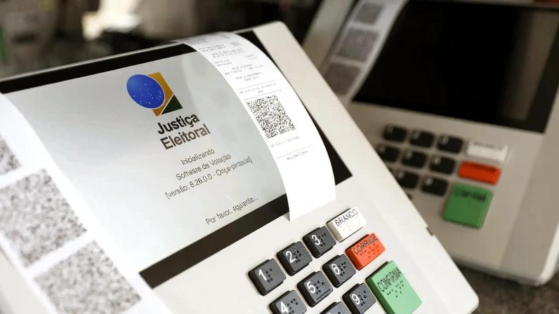 Urna Eletrônica: TSE coordena audiências públicas sobre novas regras para uso de inteligência artificial na propaganda eleitoral (Foto: Alejandro Zambrana/TSE)