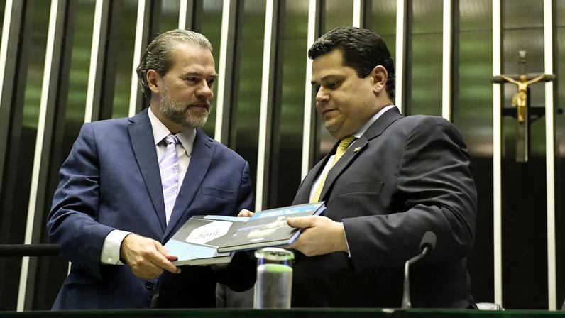 Ministro Dias Toffoli enfrenta pedido de suspeição no STF enquanto Davi Alcolumbre decide sobre eventual avanço de impeachment no Senado (Foto: Roque de Sá/Agência Senado)