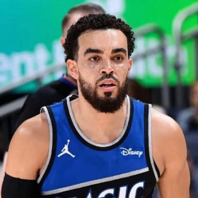 Hornets fecham troca por armador do Magic
