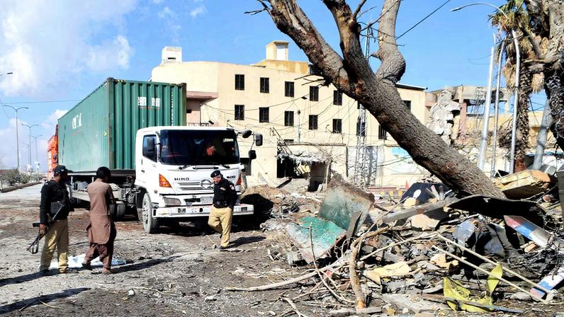 Police officers inspect the site after militant attacks in Quetta, Pakistan, February 1, 2026. REUTERS/Stringer/File Photo
