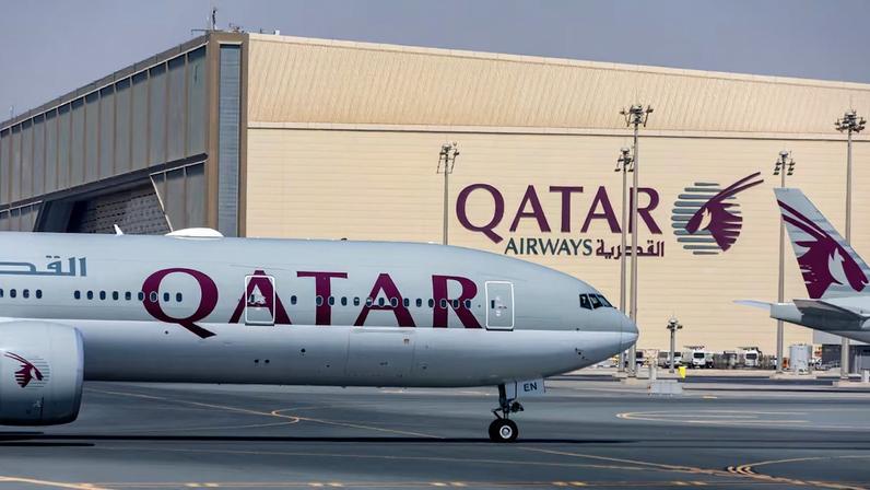 Hamad Al-Khater, CEO da Qatar Airways, em Toulouse, na França, em sua primeira viagem ao exterior após assumir o cargo.