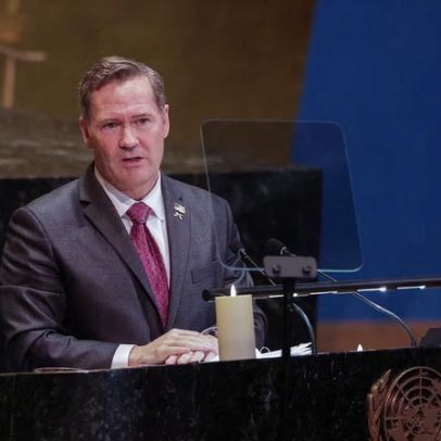 EUA planejam pagamento inicial de bilhões devidos ao enviado da ONU, Waltz