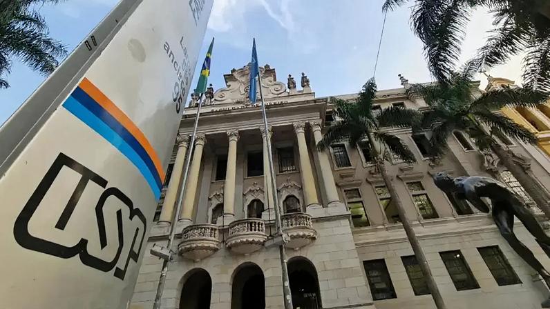 Embarcação foi doada pela USP à Marinha ainda no ano passado, com manifestação de preocupação de professores e alunos. (Foto: Kaco Bovi/Faculdade de Direito da USP)