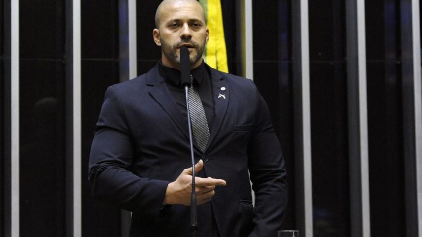 Moraes autoriza Daniel Silveira a se casar em Petrópolis