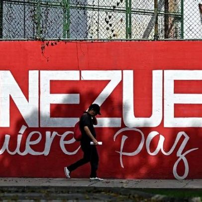 EUA aceleram fim das sanções petrolíferas contra Venezuela e enviam ajuda médica