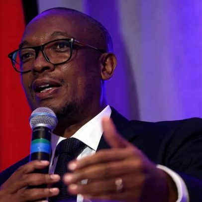 Ministro sul-africano do Comércio viaja à China em busca de exportações sem tarifas