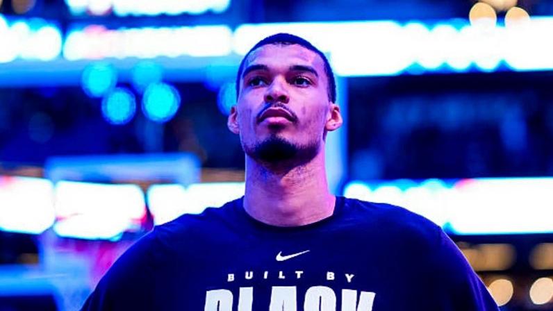 Victor Wembanyama Raptors técnico